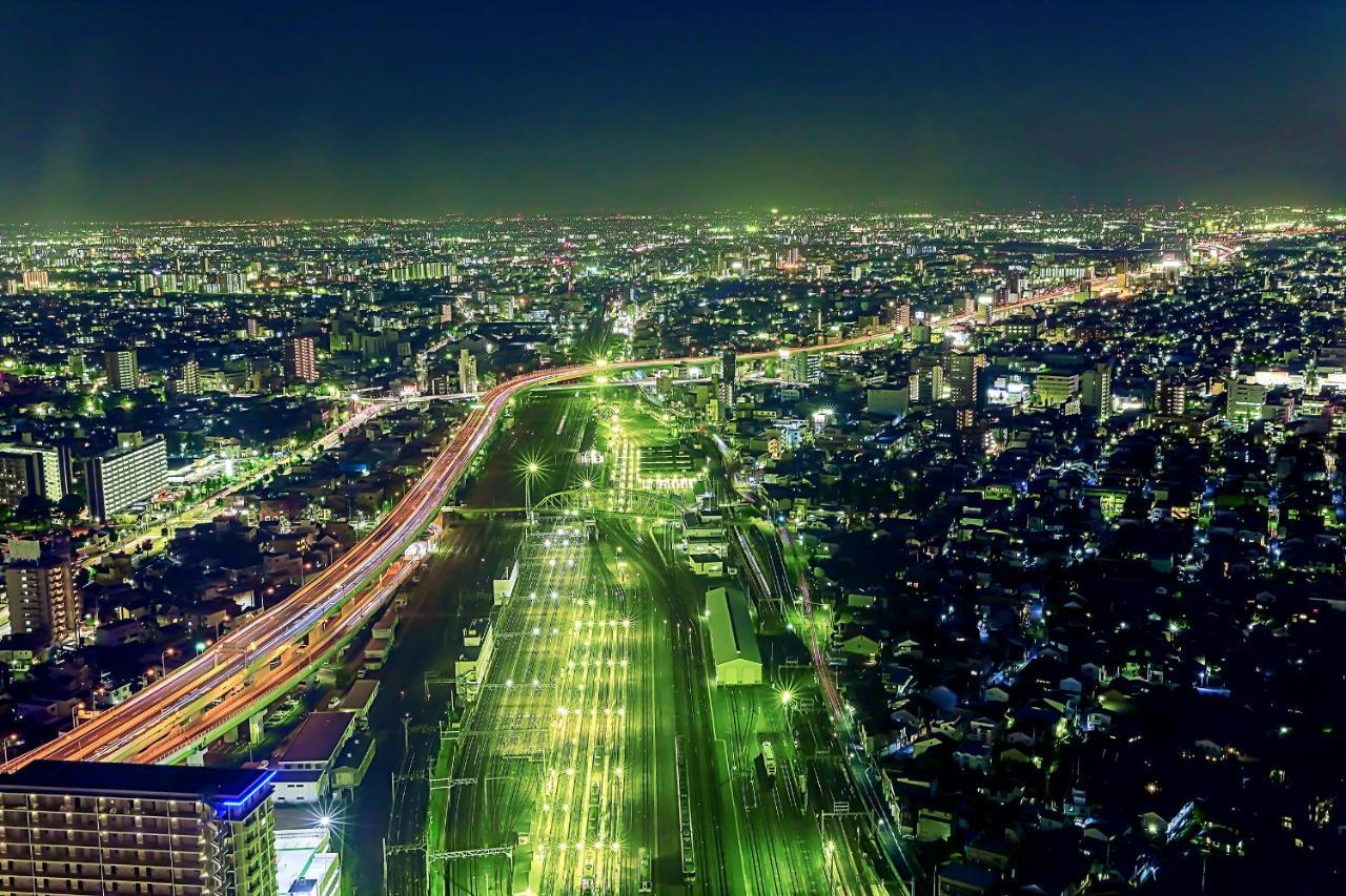 Nagoya Prince Hotel Sky Tower Ngoại thất bức ảnh Aerial view of the highway at night